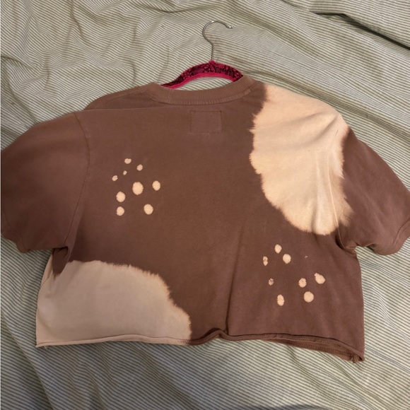 Brown and Tan Graphic Tee - Picture 2 of 4